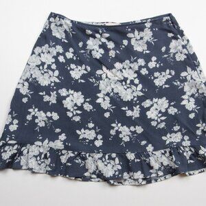 SO Mini Skirt Juniors Size XS Ruffle Hem White Floral Blue Spring Flowers